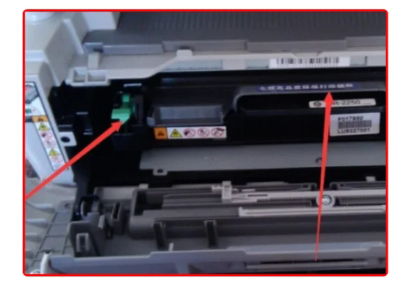 惠普M1136怎么加碳粉呢?1